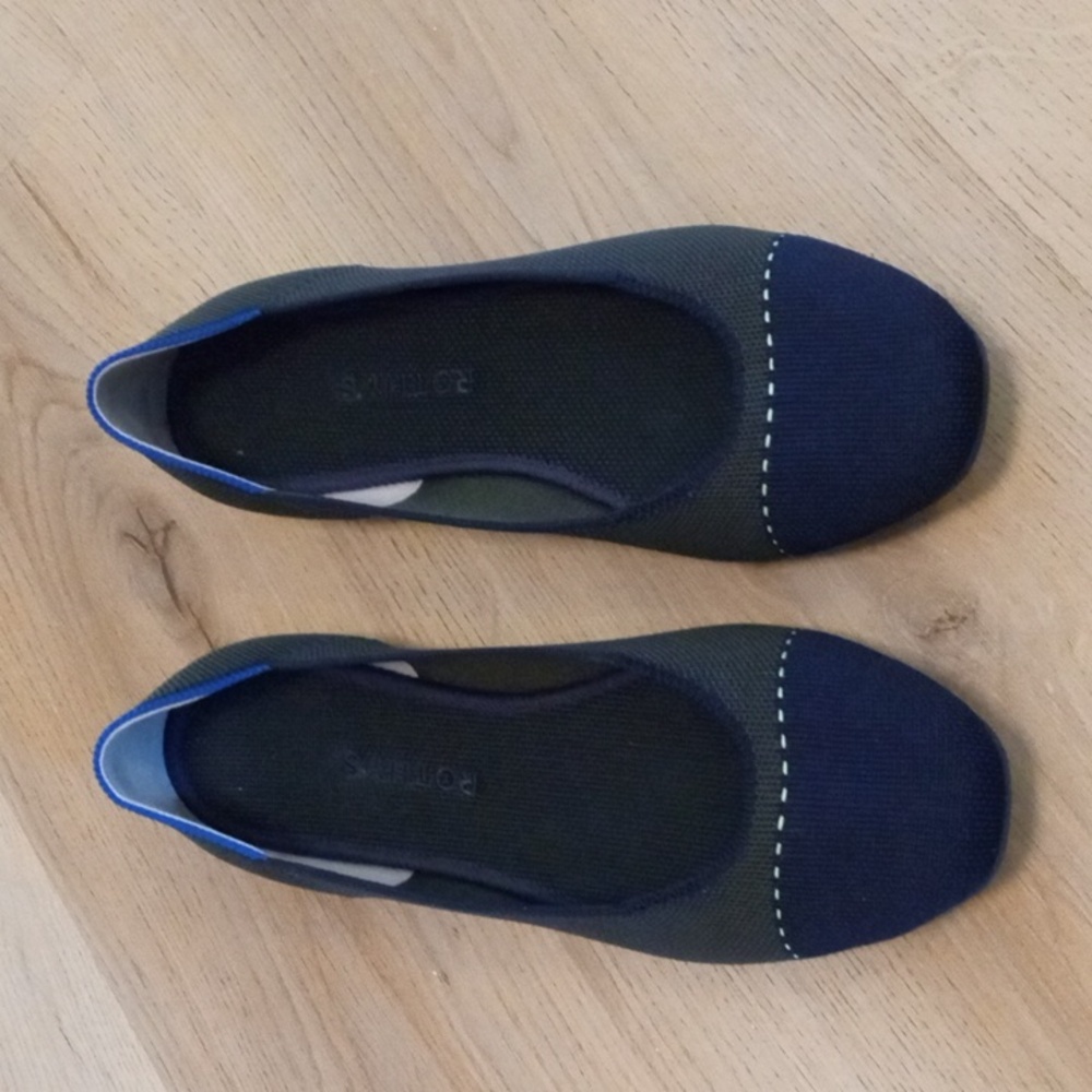 Rothys The Square flat Highland captoe size 10